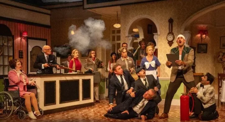 Legendary Comedy Characters in Classical Theatre